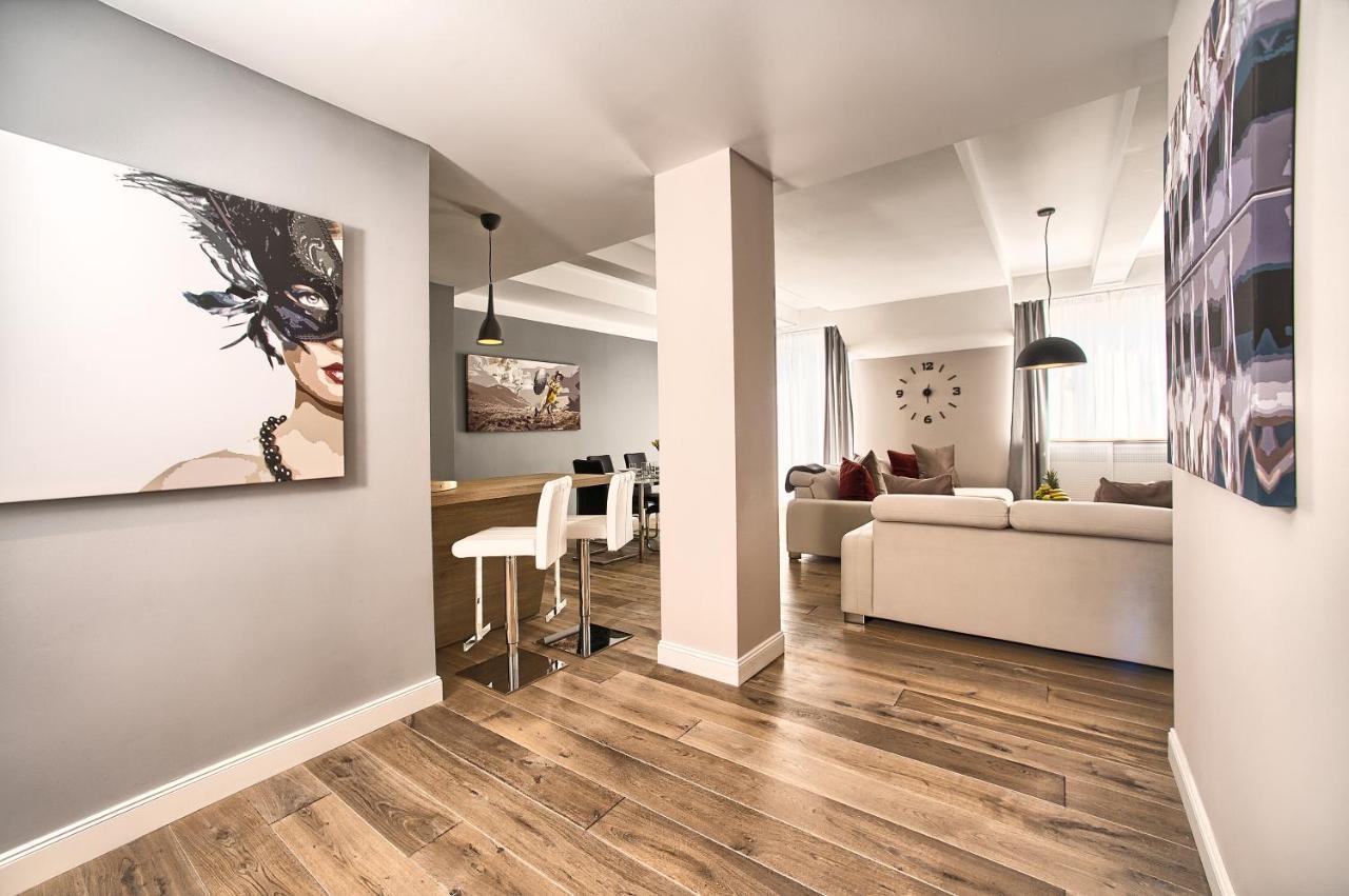 Exclusive 2 Bedroom Apartment Old Town - 2 Baths, Balcony And View - By Prague City Apartments Luaran gambar