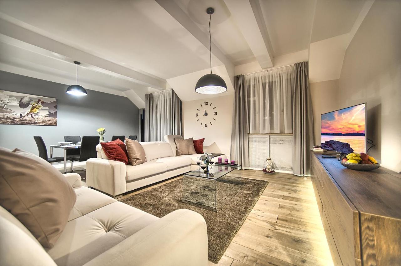 Exclusive 2 Bedroom Apartment Old Town - 2 Baths, Balcony And View - By Prague City Apartments Luaran gambar